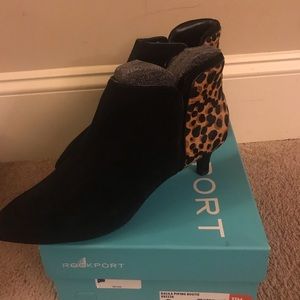 Boots.. Rockport size 11..ankle boot